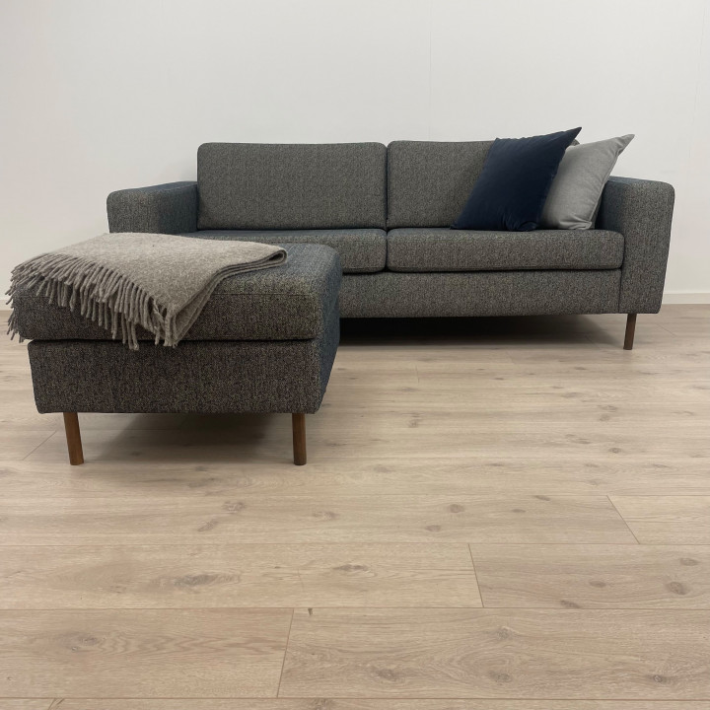 Nyrenset | Bolia Scandinavia 2.5-seter sofa m/ puff