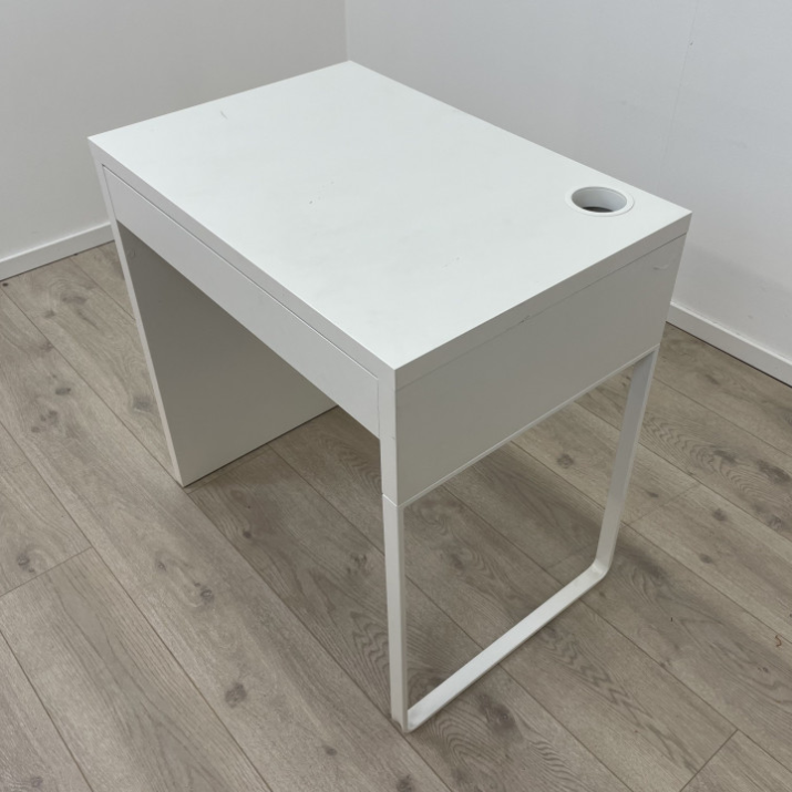 IKEA Micke skrivebord i hvit