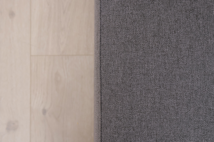 Nyrenset | Mørk grå Hjellegjerde Villa 3-seter sofa